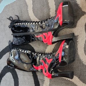 Flames platform boots size 9